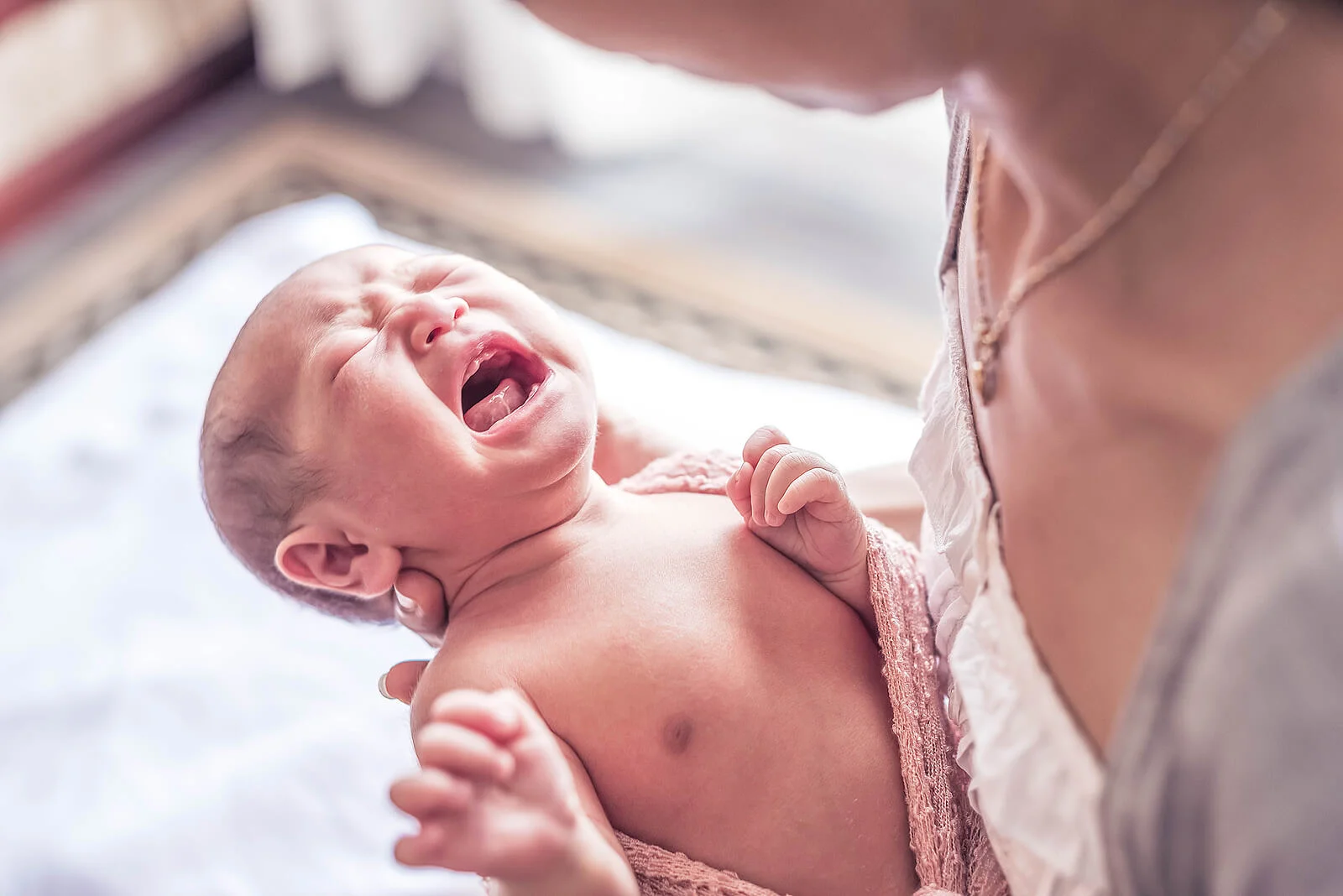 Comprenda Por Qué Su Bebé Está Llorando 